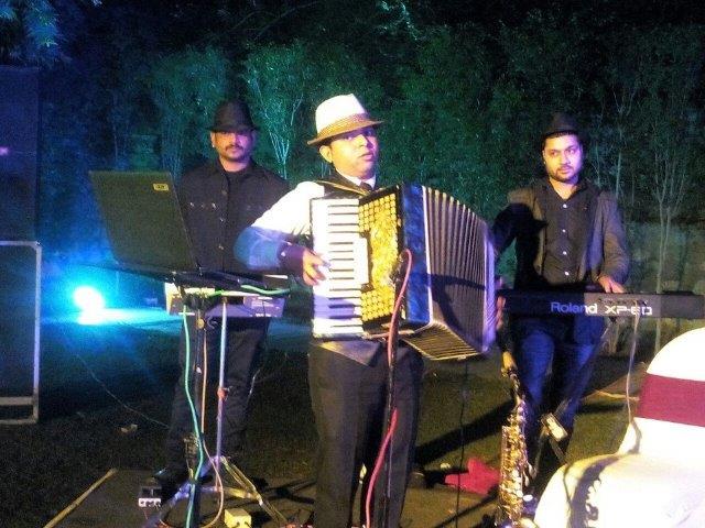 indian accordion player pimpri-chinchwad