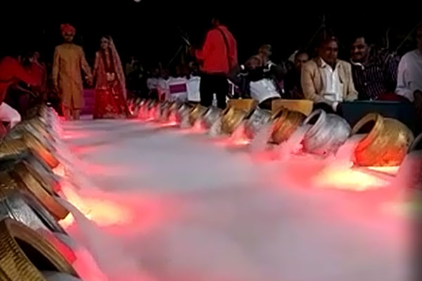 best bride groom entry pimpri-chinchwad