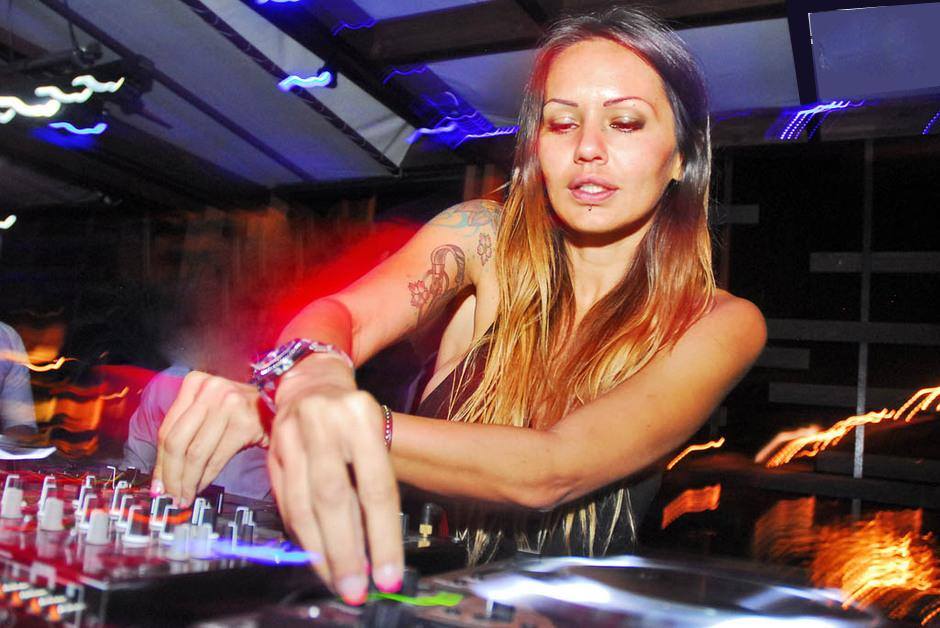 best female dj pimpri-chinchwad