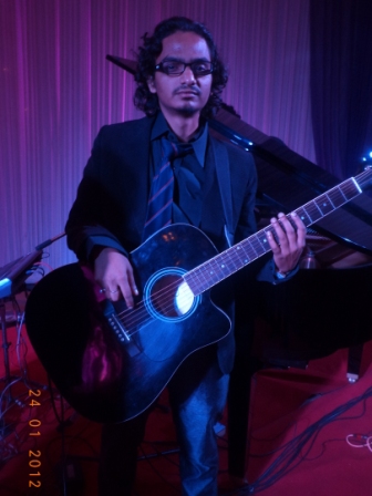 male guitar players pimpri-chinchwad