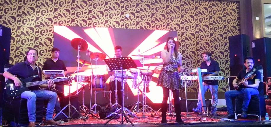 famous jazz singer pimpri-chinchwad