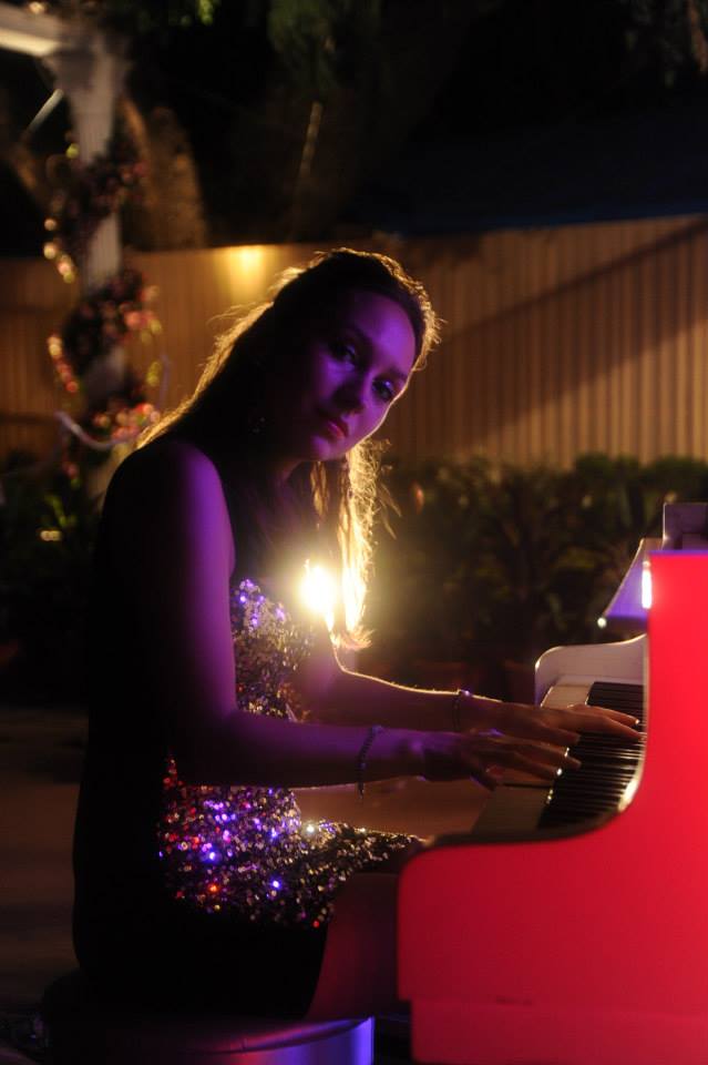 piano player pimpri-chinchwad