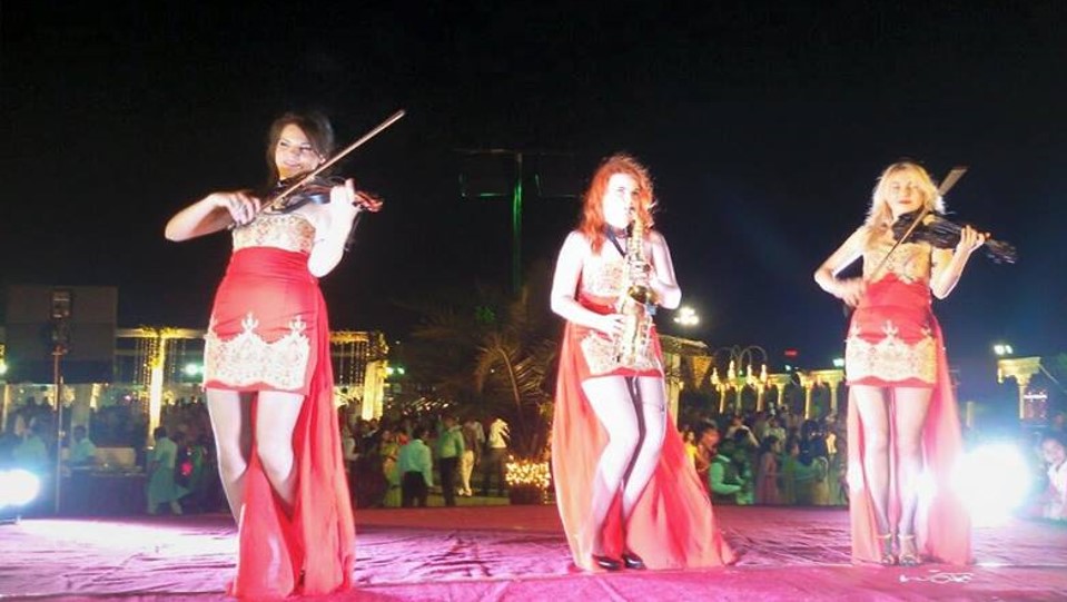 female trio musicians pimpri-chinchwad